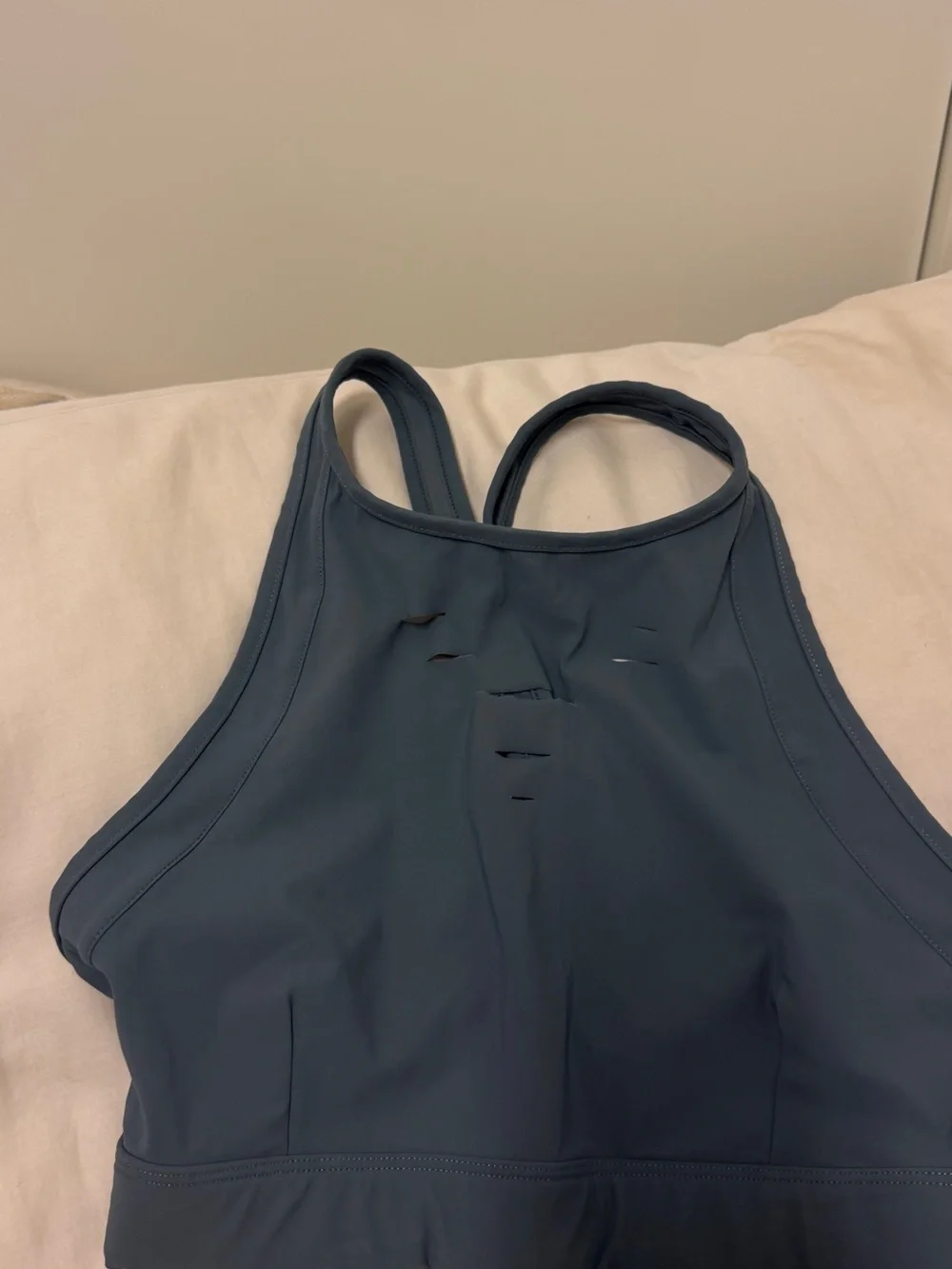 ALO Yoga High Neck Sports Bra in Slate